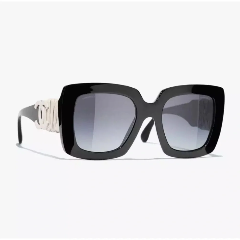 UEC CHANEL Black Square Oversized Sunglasses with Silver-Accent Temples